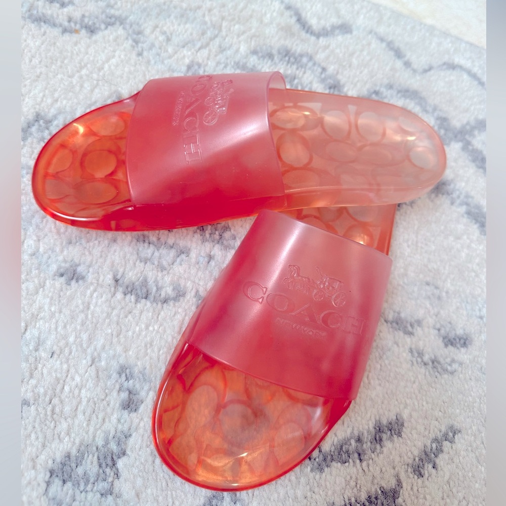 Size 8 Coach Ulyssa slides